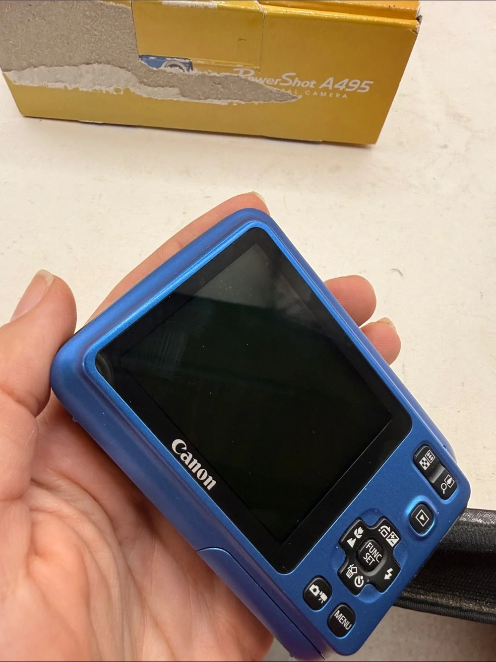 Canon PowerShot A495 Blue Compact Camera 10MP 3.3x Zoom 2.5in 8GB SD WORKING